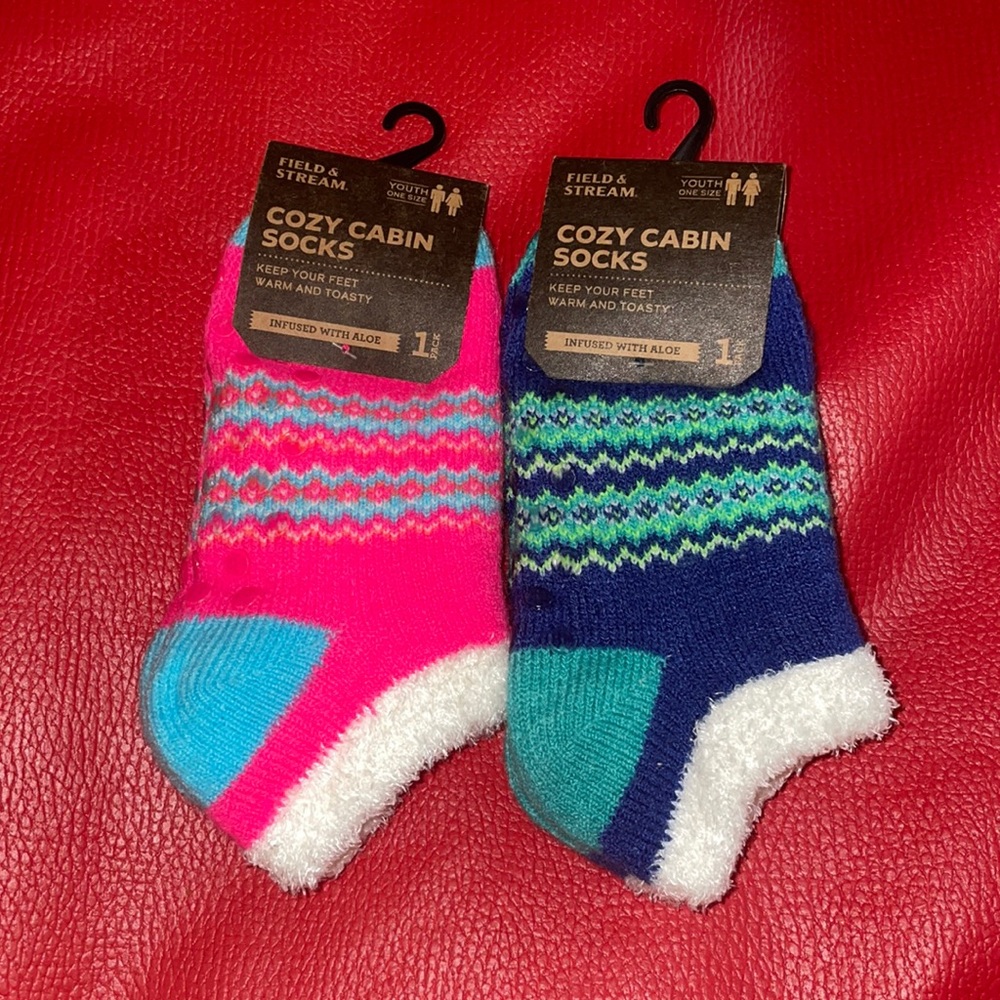2 PAIRS! Field and Stream, Cozy Cabin Socks